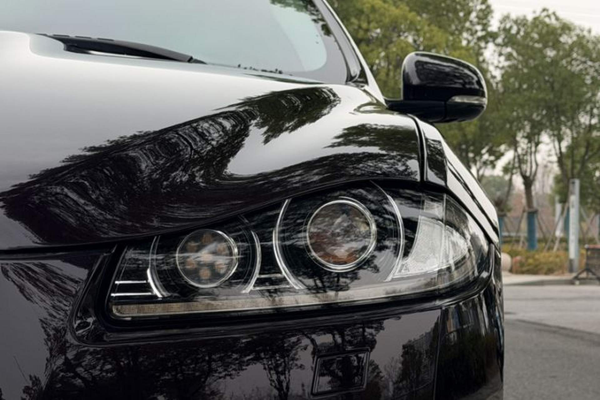 Used Jaguar XF 2014 XF 2.0T Luxury Edition Exterior 1