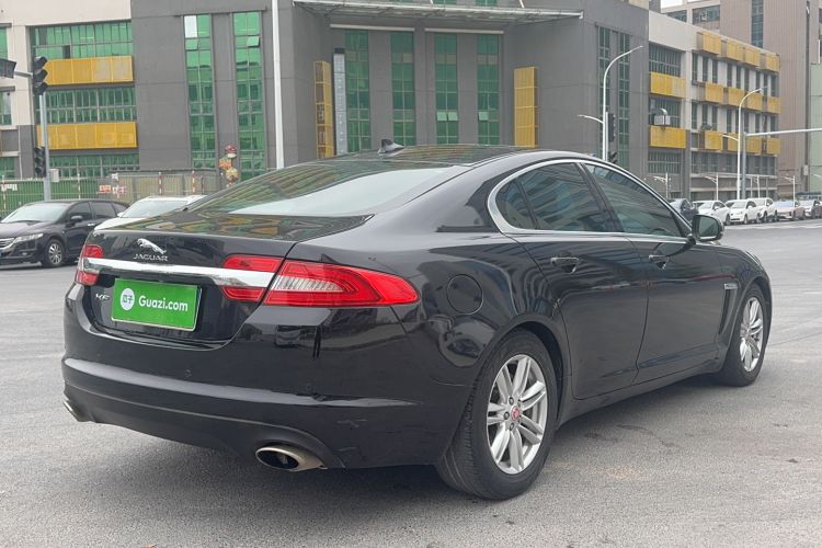 Used Jaguar XF 2014 XF 2.0T Prestige Edition Exterior 4
