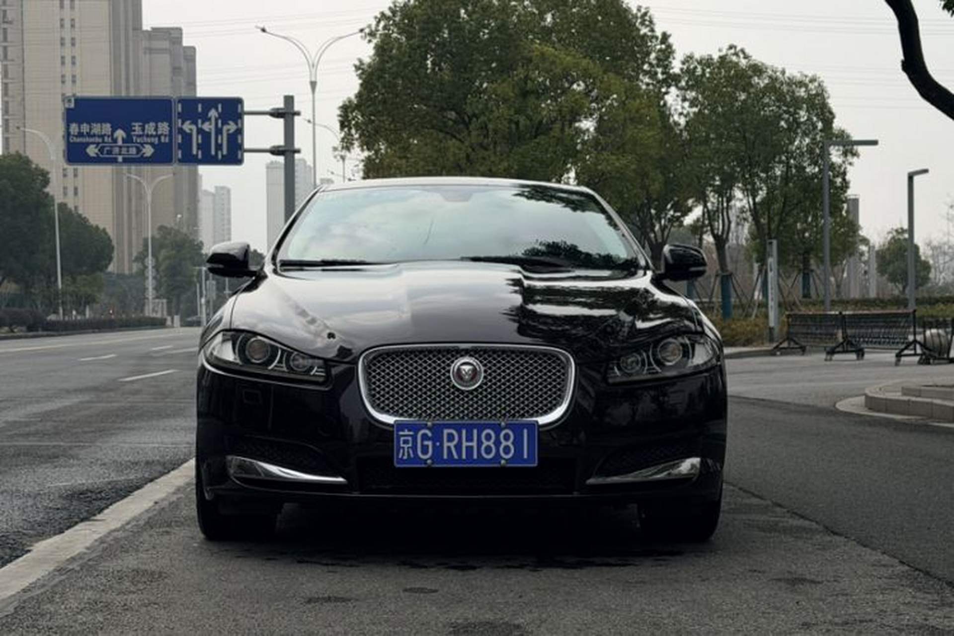 Used Jaguar XF 2014 XF 2.0T Luxury Edition Exterior 6