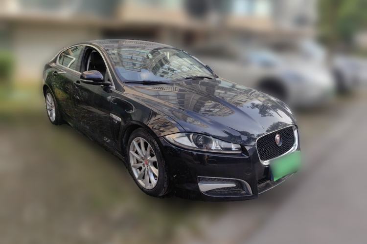 Used Jaguar XF 2014 XF 3.0 SC Luxury Edition Front Right 45 Deg