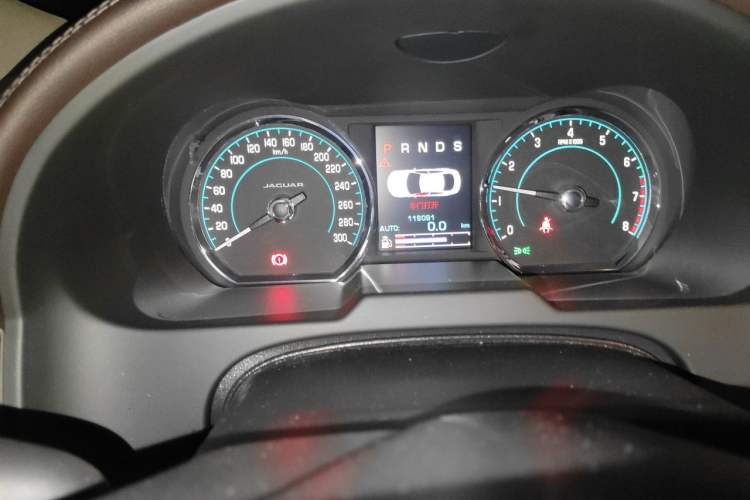 Used Jaguar XF 2014 XF 2.0T Luxury Edition Instrument Cluster