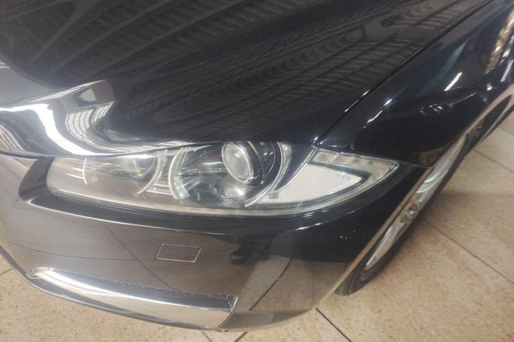Used Jaguar XF 2014 XF 2.0T Prestige Edition Left Front Headlight