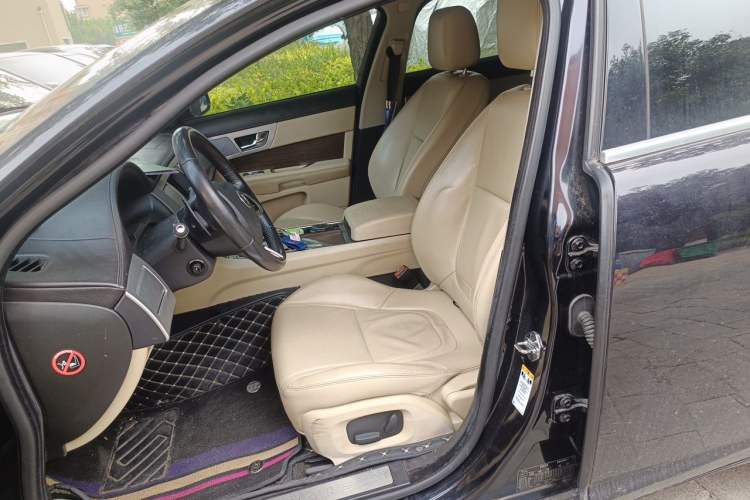 Used Jaguar XF 2014 XF 2.0T Prestige Edition Left Front Seat