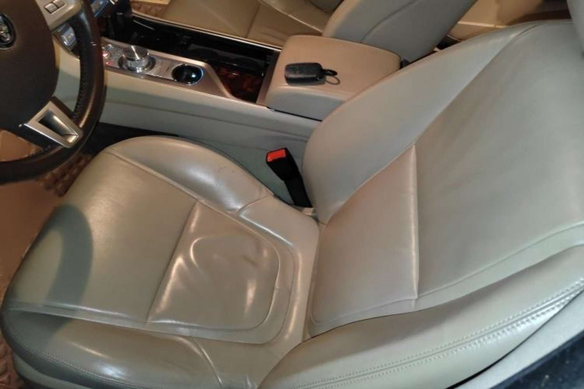 Used Jaguar XF 2014 XF 2.0T Luxury Edition Left Front Seat