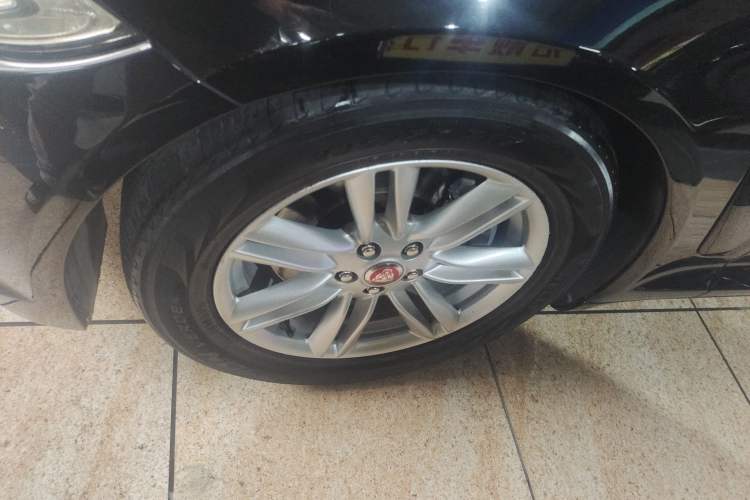 Used Jaguar XF 2014 XF 2.0T Prestige Edition Left Front Wheel Hub