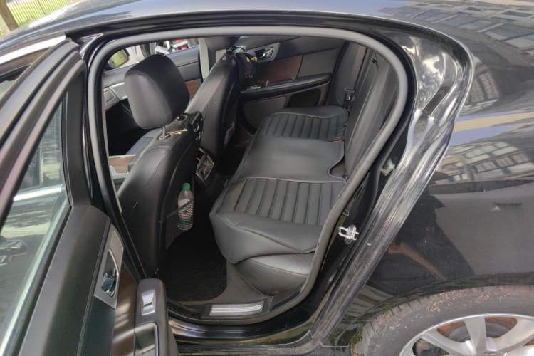 Used Jaguar XF 2014 XF 3.0 SC Luxury Edition Left Rear Seat