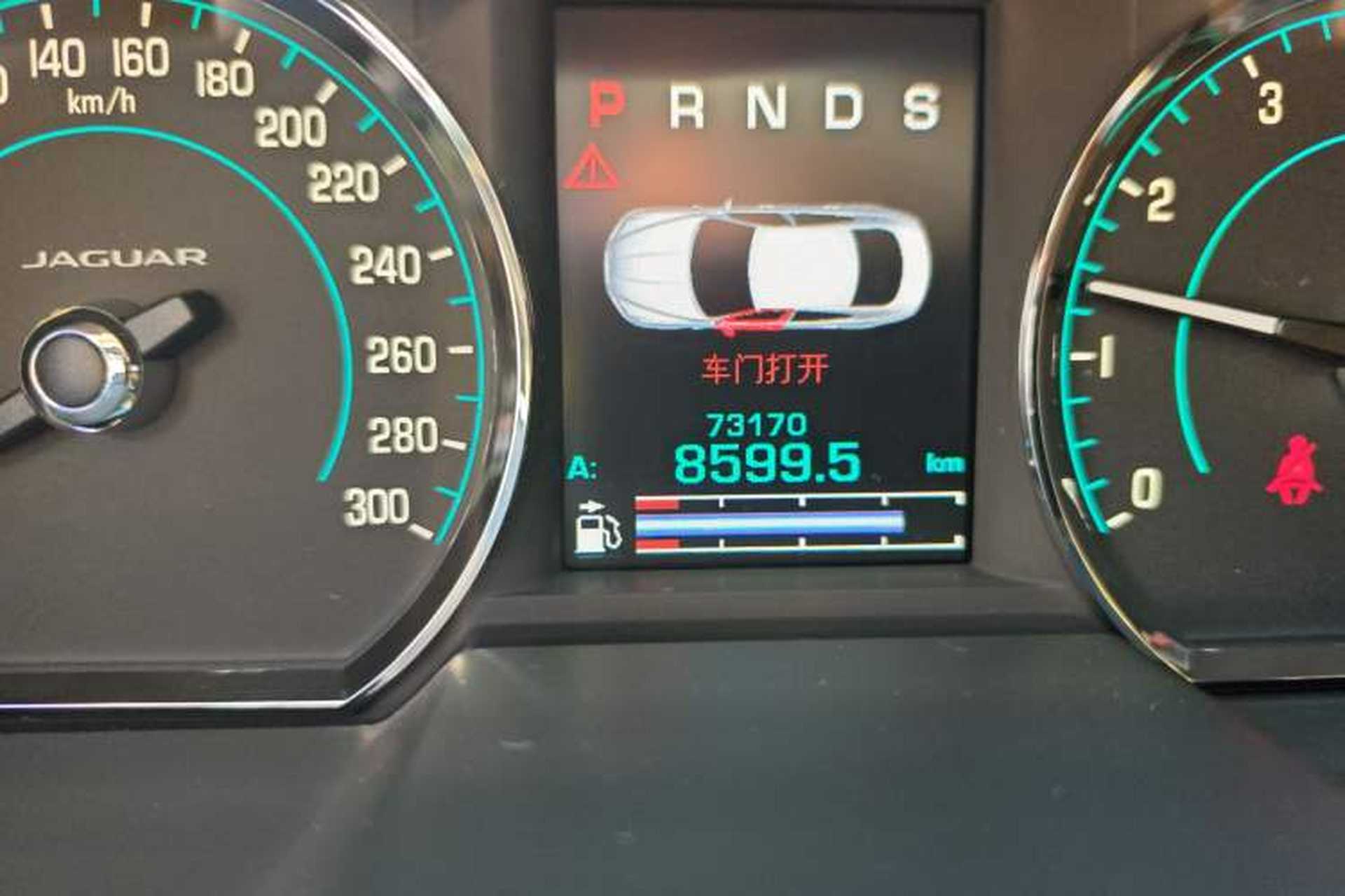 Used Jaguar XF 2014 XF 2.0T Luxury Edition Odometer Close Up