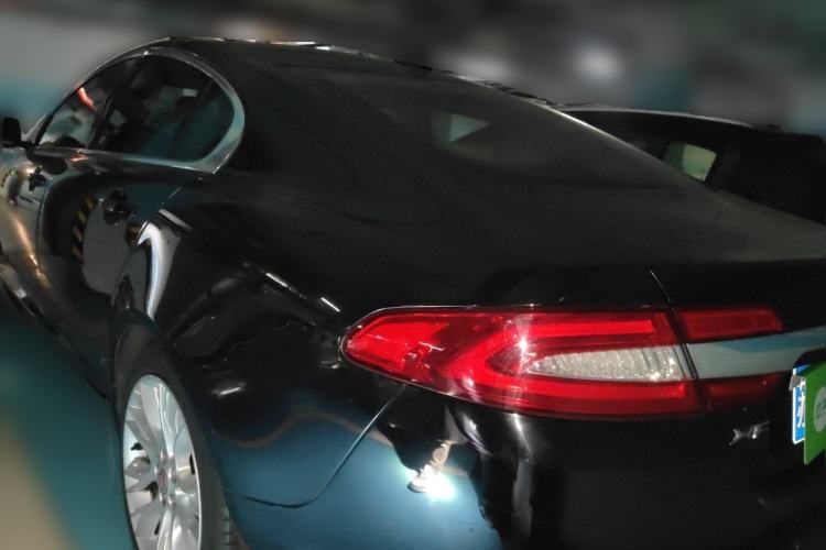 Used Jaguar XF 2014 XF 2.0T Luxury Edition Rear Left 45 Deg