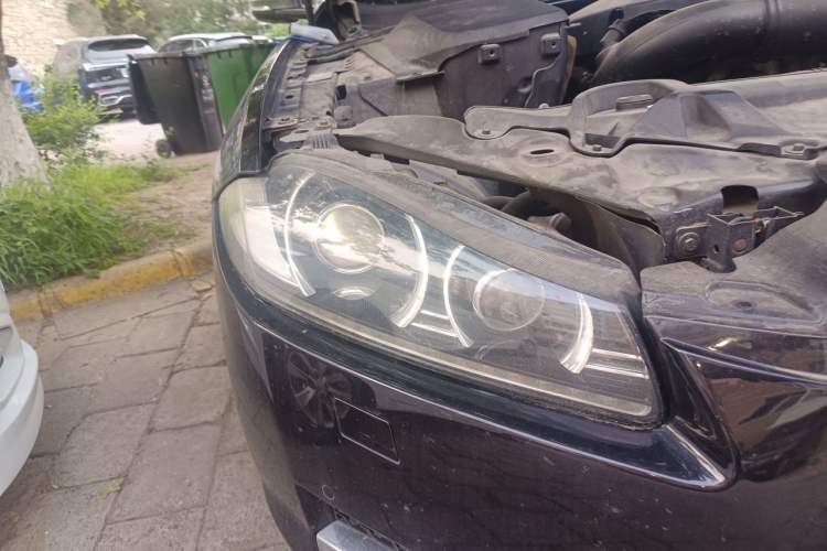 Used Jaguar XF 2014 XF 2.0T Prestige Edition Right Front Headlight