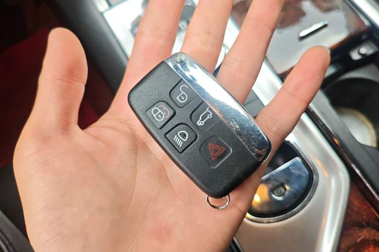 Used Jaguar XF 2014 XF 2.0T Luxury Edition Vehicle Key