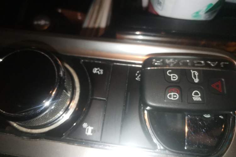 Used Jaguar XF 2014 XF 2.0T Luxury Edition Vehicle Key