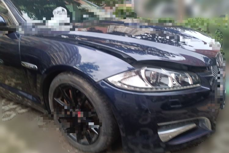 Used Jaguar XF 2014 XF 3.0 SC Elegance Edition Front Right 45 Deg