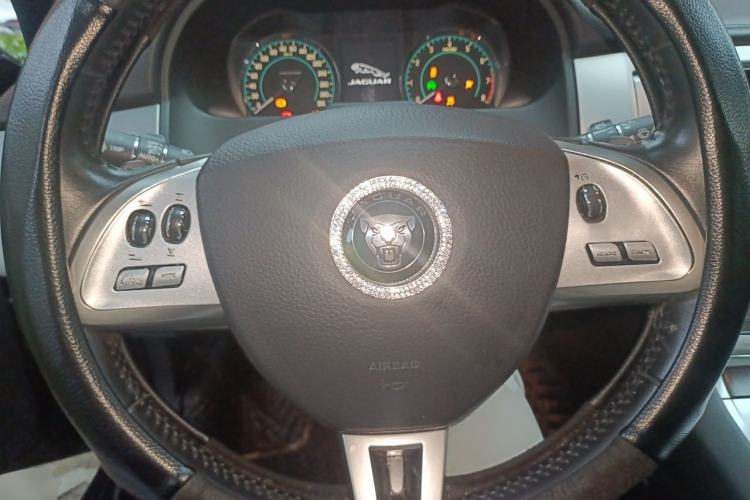 Used Jaguar XF 2014 XF 3.0 SC Elegance Edition Steering Wheel