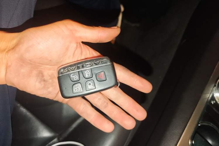 Used Jaguar XF 2014 XF 2.0T Luxury Edition Vehicle Key