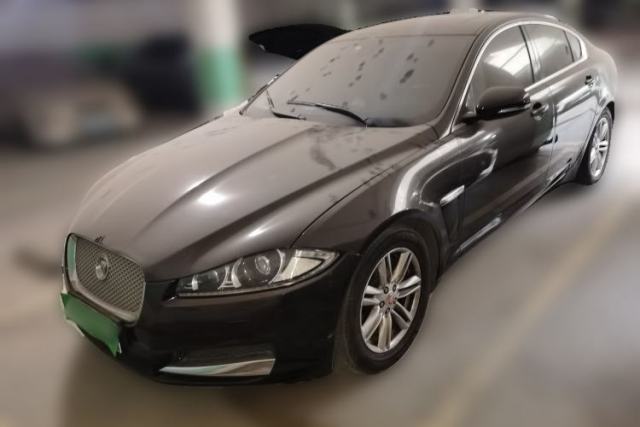 Używany Jaguar XF 2014 XF 2.0T Prestige Edition
