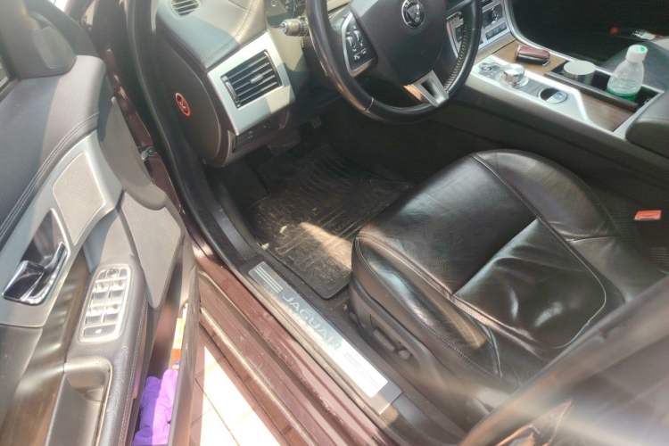 Used Jaguar XF 2014 XF 2.0T Prestige Edition Driver Seat