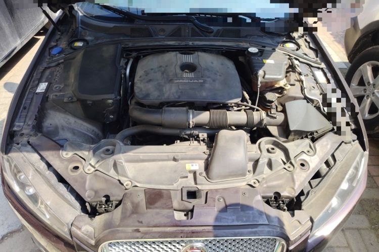 Used Jaguar XF 2014 XF 2.0T Luxury Edition Engine Bay