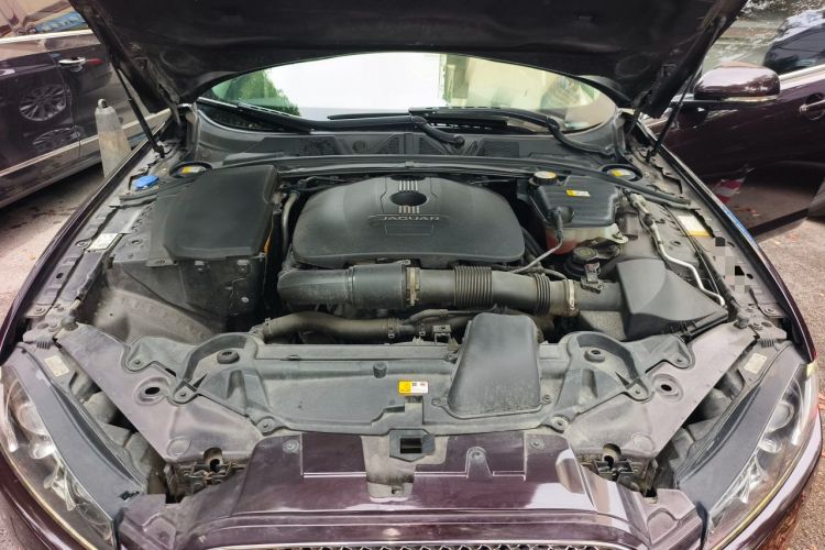 Used Jaguar XF 2014 XF 2.0T Luxury Edition Engine Bay