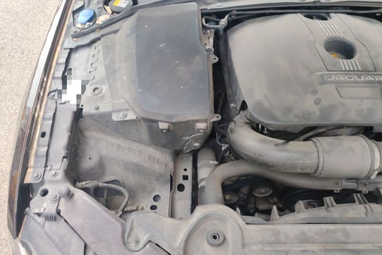 Used Jaguar XF 2014 XF 2.0T Prestige Edition Engine Bay Right