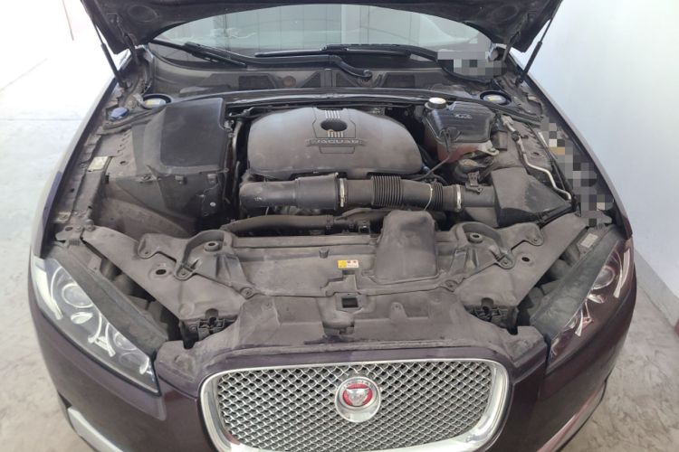 Used Jaguar XF 2014 XF 2.0T Prestige Edition Engine Bay
