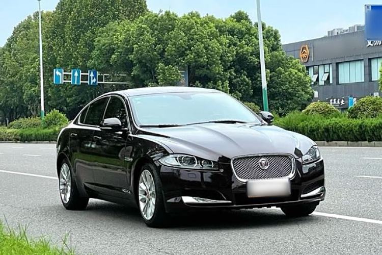 Used Jaguar XF 2014 XF 2.0T Luxury Edition Exterior 1