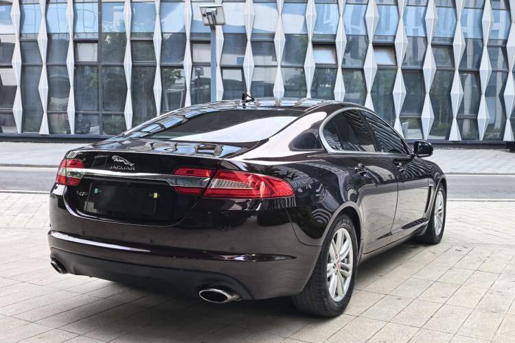 Used Jaguar XF 2014 XF 2.0T Prestige Edition Exterior 3