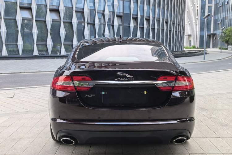 Used Jaguar XF 2014 XF 2.0T Prestige Edition Exterior 4