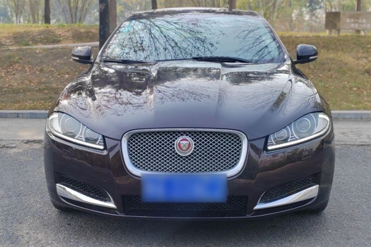 Used Jaguar XF 2014 XF 2.0T Prestige Edition Exterior 4
