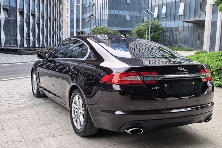 Used Jaguar XF 2014 XF 2.0T Prestige Edition Exterior 5