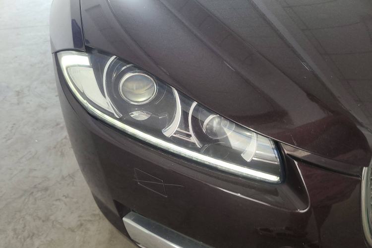 Used Jaguar XF 2014 XF 2.0T Prestige Edition Exterior 6