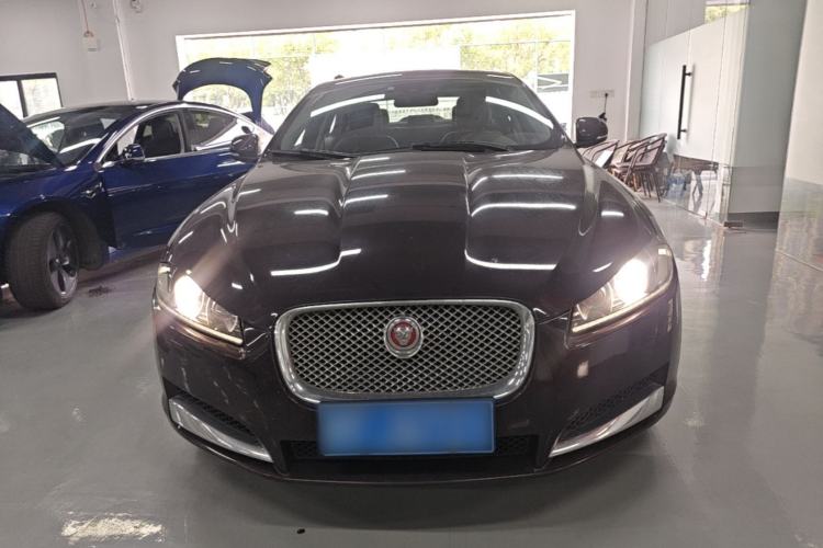 Used Jaguar XF 2014 XF 2.0T Prestige Edition Front