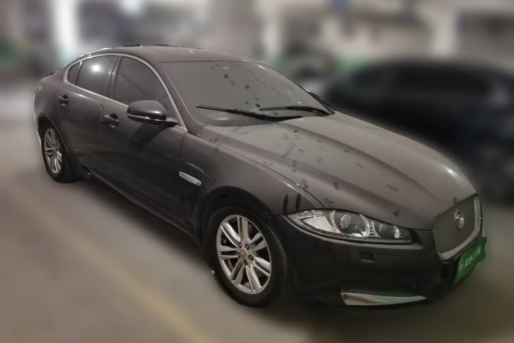Used Jaguar XF 2014 XF 2.0T Prestige Edition Front Right 45 Deg