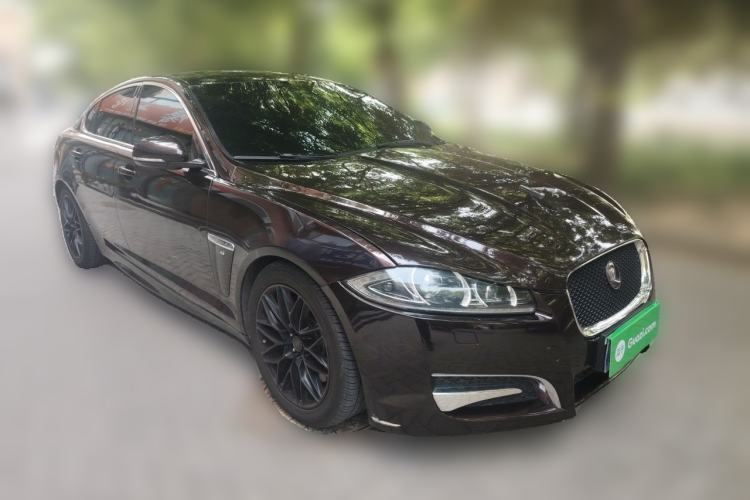 Used Jaguar XF 2014 XF 3.0 SC Luxury Edition Front Right 45 Deg