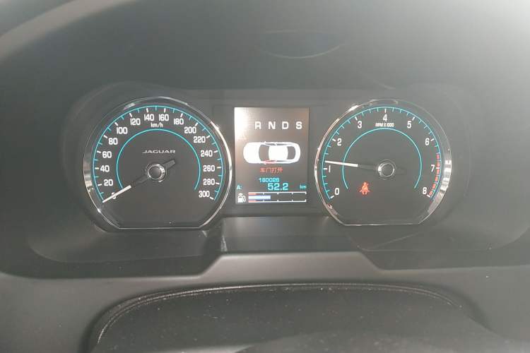 Used Jaguar XF 2014 XF 2.0T Luxury Edition Instrument Cluster