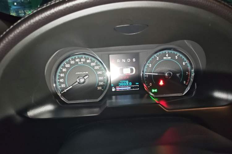 Used Jaguar XF 2014 XF 2.0T Prestige Edition Instrument Cluster