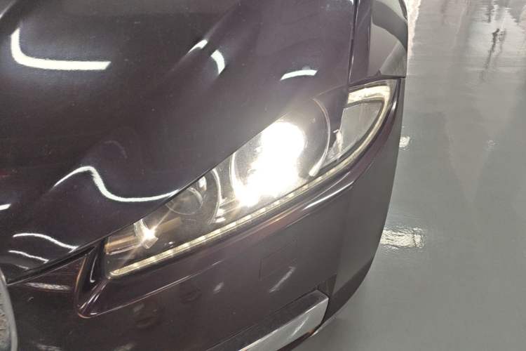 Used Jaguar XF 2014 XF 2.0T Prestige Edition Left Front Headlight