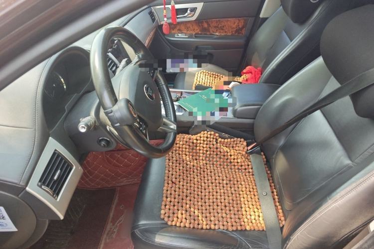 Used Jaguar XF 2014 XF 2.0T Luxury Edition Left Front Seat
