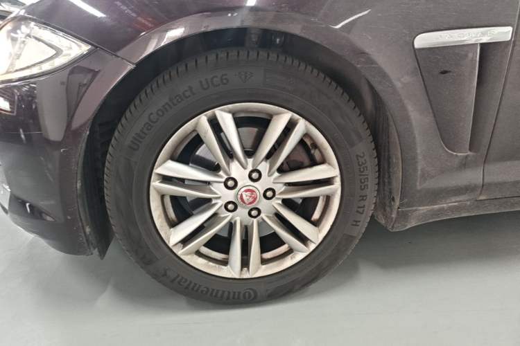 Used Jaguar XF 2014 XF 2.0T Prestige Edition Left Front Wheel Hub