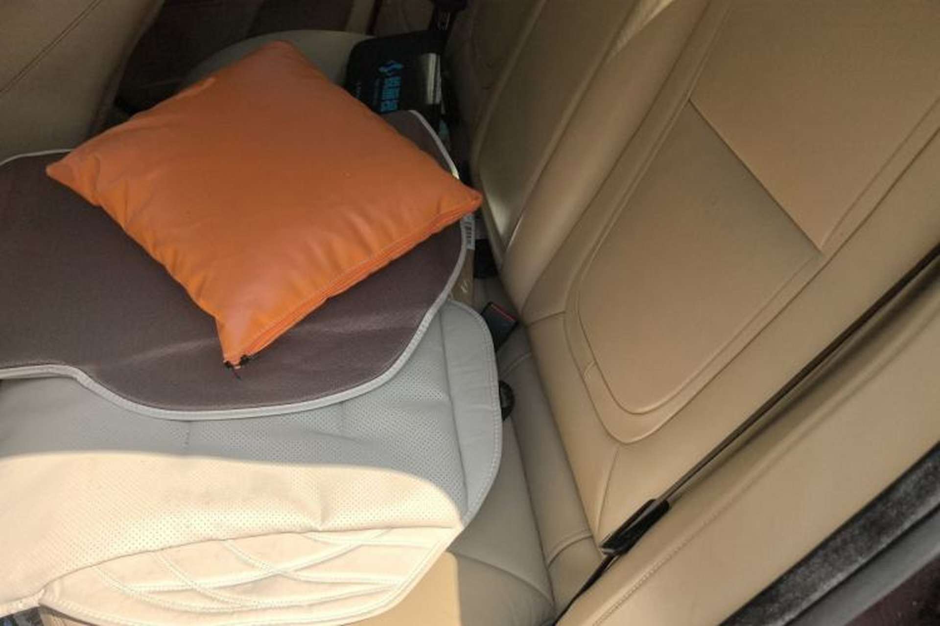 Used Jaguar XF 2014 XF 2.0T Luxury Edition Left Rear Seat