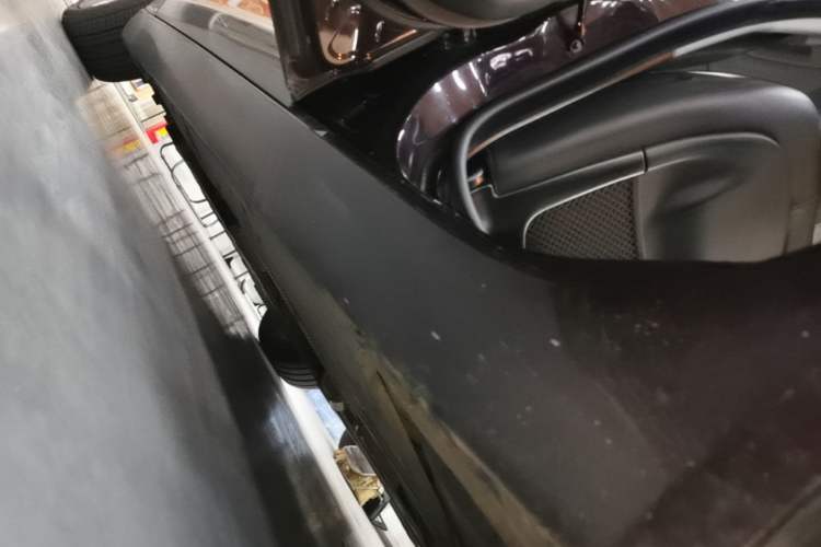 Used Jaguar XF 2014 XF 2.0T Luxury Edition Left Side Sill