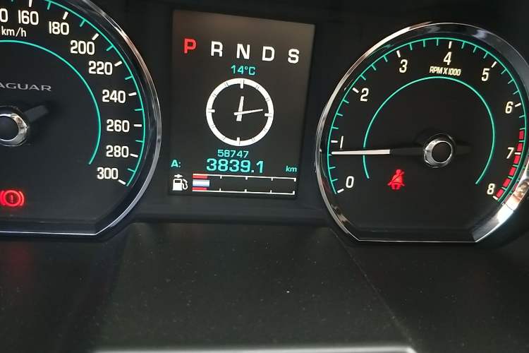 Used Jaguar XF 2014 XF 2.0T Luxury Edition Odometer Close Up