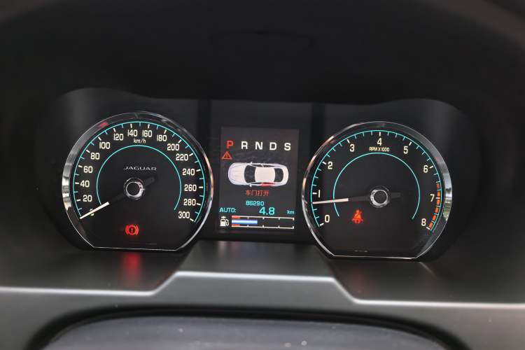 Used Jaguar XF 2014 XF 2.0T Prestige Edition Odometer Close Up