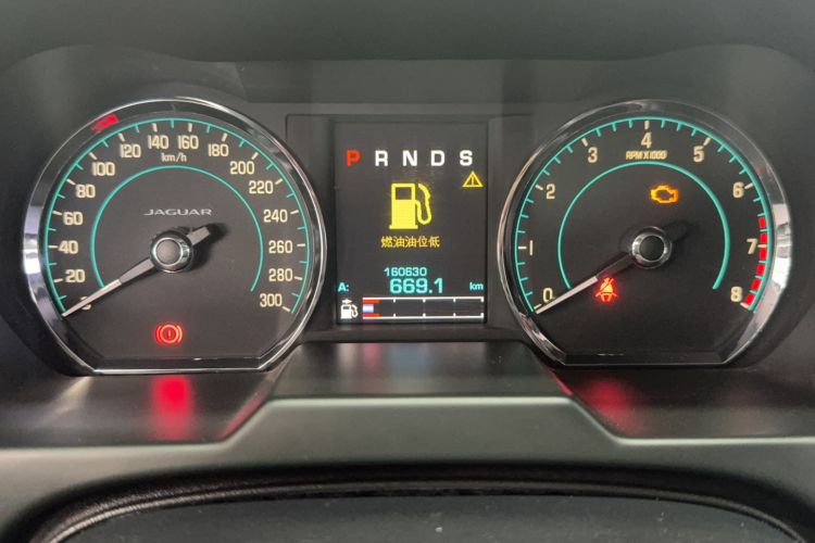 Used Jaguar XF 2014 XF 3.0 SC Luxury Edition Odometer Close Up