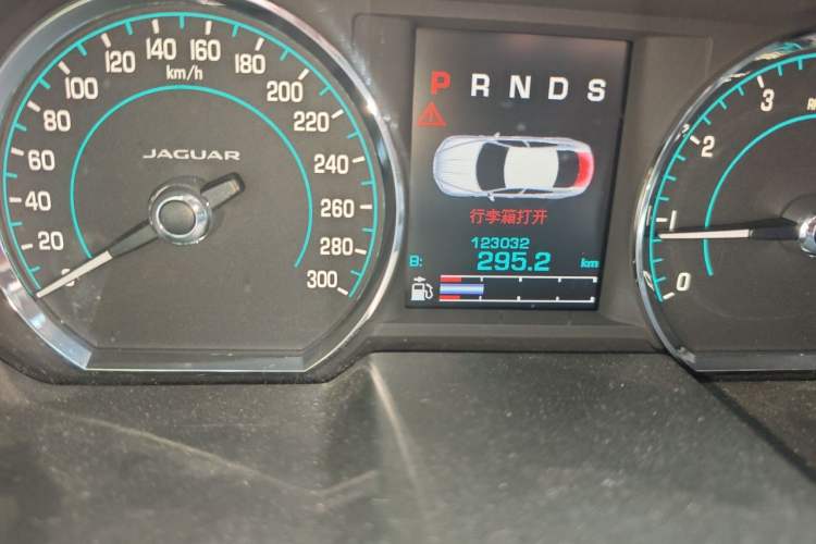 Used Jaguar XF 2014 XF 2.0T Luxury Edition Odometer Close Up