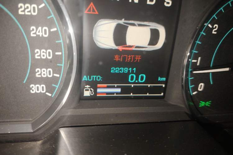 Used Jaguar XF 2014 XF 3.0 SC Luxury Edition Odometer Close Up