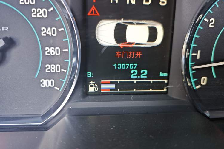 Used Jaguar XF 2014 XF 3.0 SC Luxury Edition Odometer Close Up