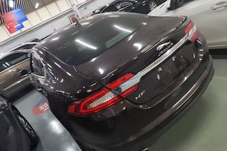 Used Jaguar XF 2014 XF 2.0T Luxury Edition Rear Left 45 Deg