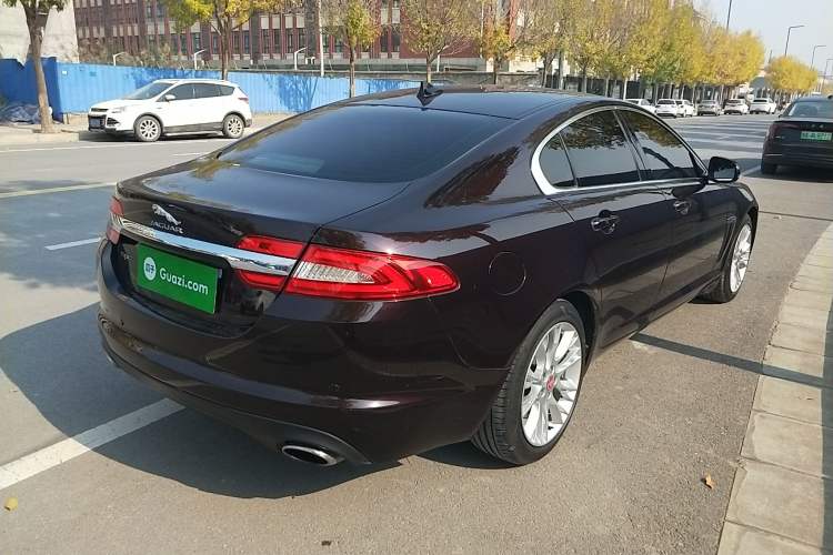 Used Jaguar XF 2014 XF 2.0T Luxury Edition Rear Right 45 Deg