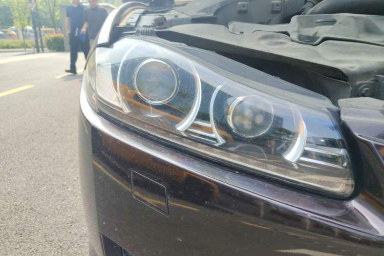 Used Jaguar XF 2014 XF 2.0T Prestige Edition Right Front Headlight