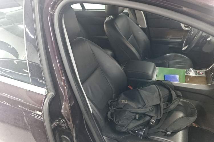 Used Jaguar XF 2014 XF 2.0T Prestige Edition Right Front Seat